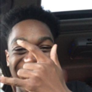 Meet your Posher, Joshua